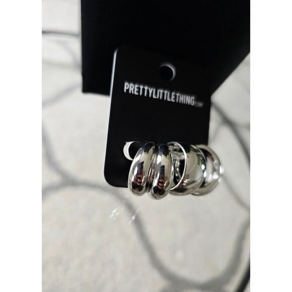 🎅 Pick 3 For $15 PrettyLittleThing Silver Ring Trio Set M/L 8/9 - Picture 3 of 3